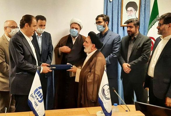 تمدید قرارداد بیمه آسیا و مرکز خدمات حوزههای علمیه کشور