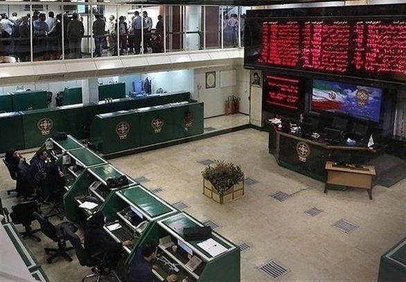بیشترین ریزش شاخص سهام بانکها و موسسات اعتباری به پست بانک رسید