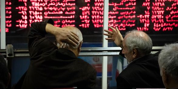 نماد ۲ بانک و موسسه اعتباری در تالار شیشهای سبزپوش شد