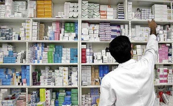 بدهی بیمهها به داروخانهها صنعت داروسازی را فلج کرده است