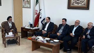 مرکز خدمات حوزههای علمیه از بیمه آسیا تقدیر کرد