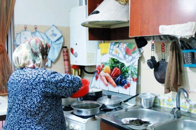 زنان خانهدار برای بیمهشدن ۳۱۸ هزار تومان می پردازند