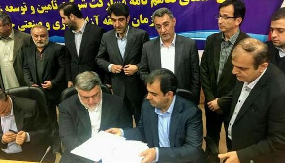 تفاهمنامه مشارکت در "طرح نمکزدایی و انتقال آب دریای عمان به سه استان شرقی امضا شد