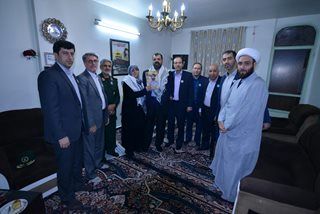دیدار با خانواده شهید مدافع حرم