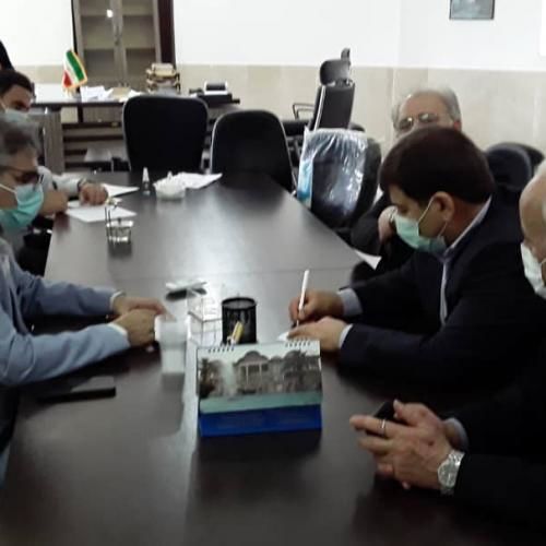 تیم کارشناسی بیمه سینا از مناطق زلزلهزده هرمزگان بازدید کرد