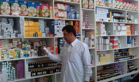 ماهانه ۱۳۰ میلیارد ریال بابت مطالبات داروخانههای خراسان رضوی پرداخت میشود