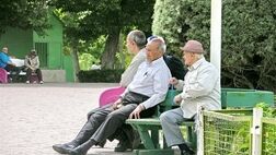 نیمی از سهم بیمه تکمیلی بازنشستگان را سازمان تامین اجتماعی می‌پردازد