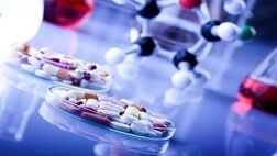 ذخایر مطلوب مواد اولیه دارو در کشور/ بیماران خاص نگران نباشند
