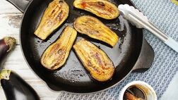 طرز تهیه بادمجان سوخاری بدون فر