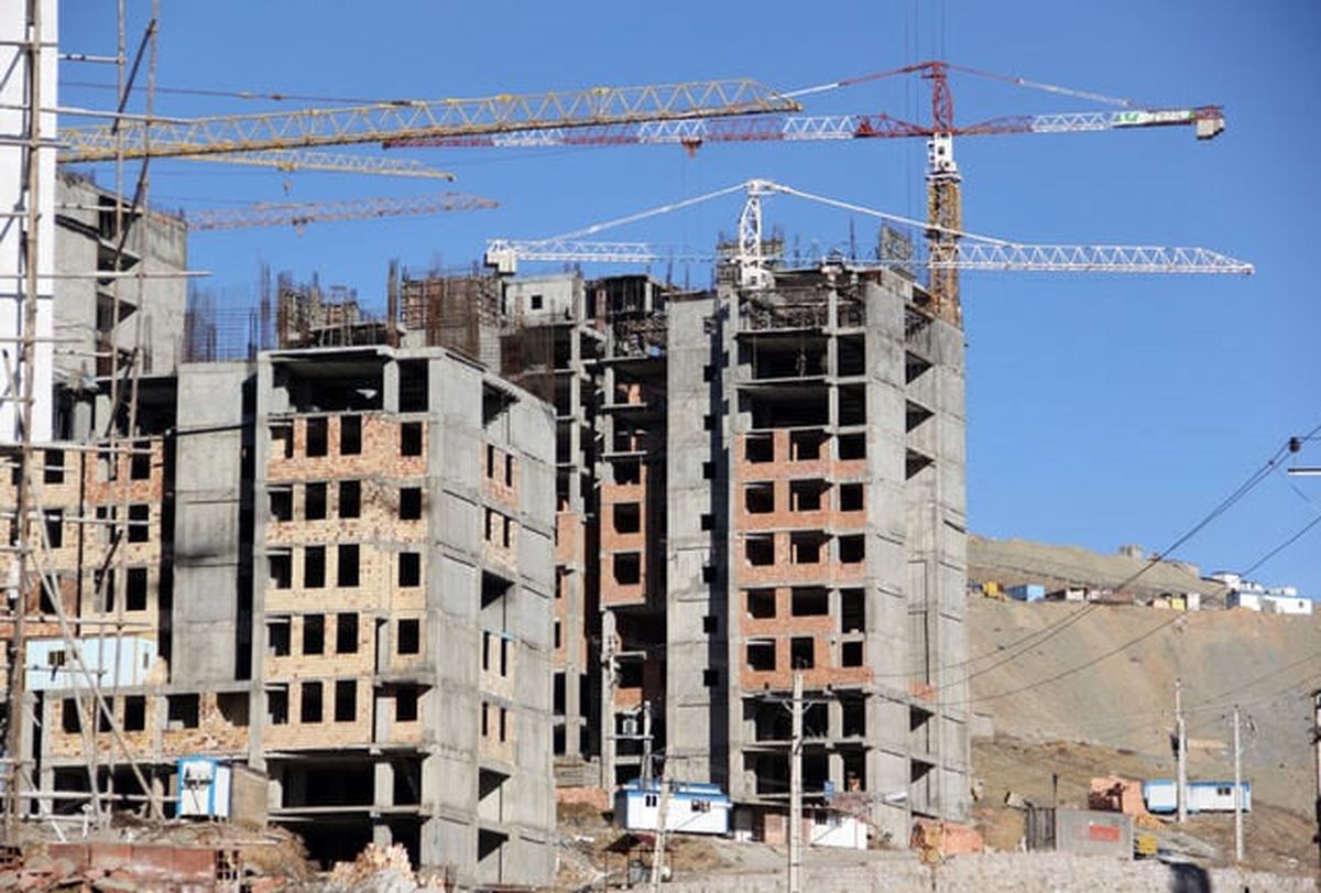 راه دشوار نخستین صندوق املاک و مستغلات در عبور از مانعتراشی بانکها
