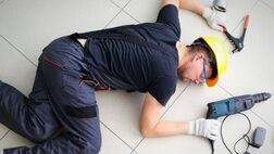  اگر دچار برق گرفتگی شدیم چکار کنیم؟ 