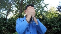 همسرم به بهانه آرایشگری مرا سرکیسه می کرد
