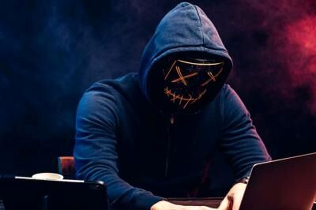 فریب ۶۰۰ نفر با تبلیغ انواع گوشی تلفن همراه