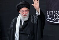 هیات دولت در پی شهادت رهبر معظم انقلاب ۴۰ روز عزای عمومی و ۷ روز تعطیل اعلام کرد
