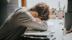 آیا «خستگی مزمن» یک بیماری واقعی است؟
