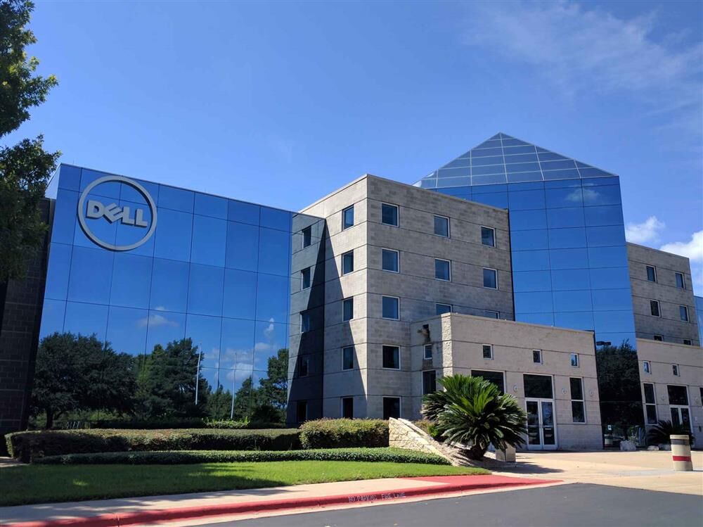 بنیان‌گذار Dell برای خرید یک غول بیمه‌ای ۷.۷ میلیارد دلار روی میز گذاشت