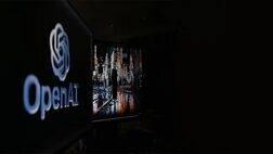 OpenAI ظاهراً برای آموزش GPT-4 از ویدئو‌های یوتیوب استفاده کرده است
