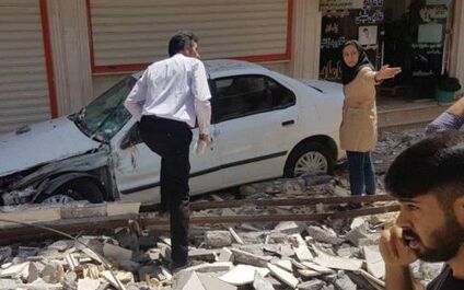 امداد رسانی به زلزله زدگان مسجد سلیمان توسط کارشناسان بیمه کوثر آغاز شد