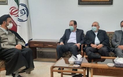 مدیر مرکز خدمات حوزه های علمیه از بیمه آسیا قدردانی کرد
