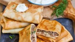 طرز تهیه کرپ پیتزا ؛ یک عصرانه خوشمزه و سبک

