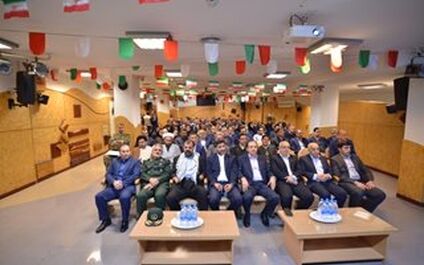 برگزاری مراسم گرامیداشت هفته بسیج در بیمه آسیا
