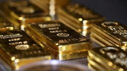 طلا در آستانه اولین کاهش هفتگی طی یک ماه
